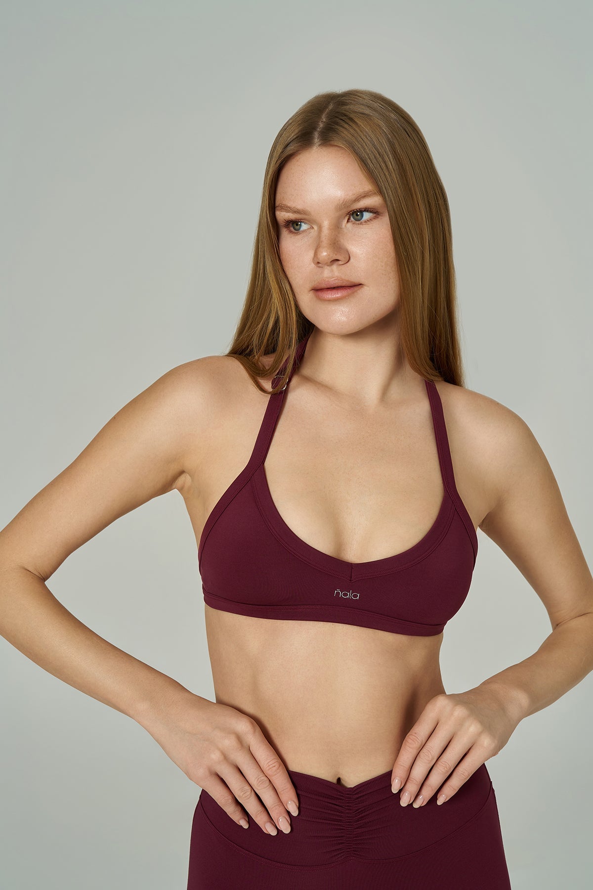 'Scarlet' Backless Halter Neck Sports Bra | Burgundy