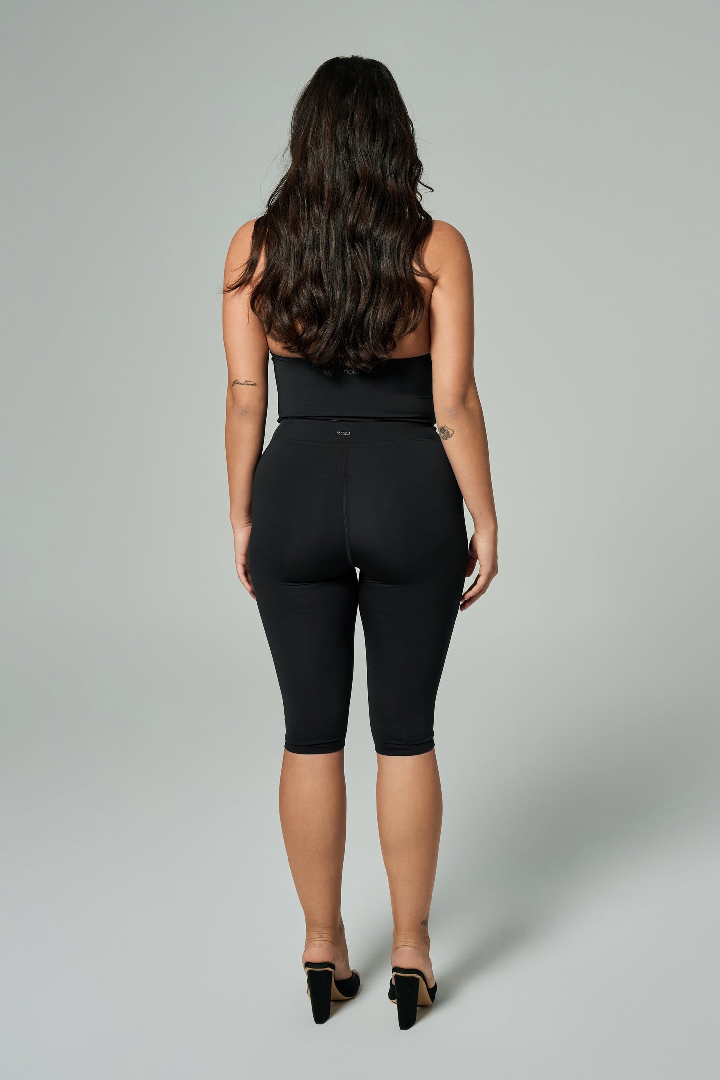 'Audrey' High Waist Capri | Black