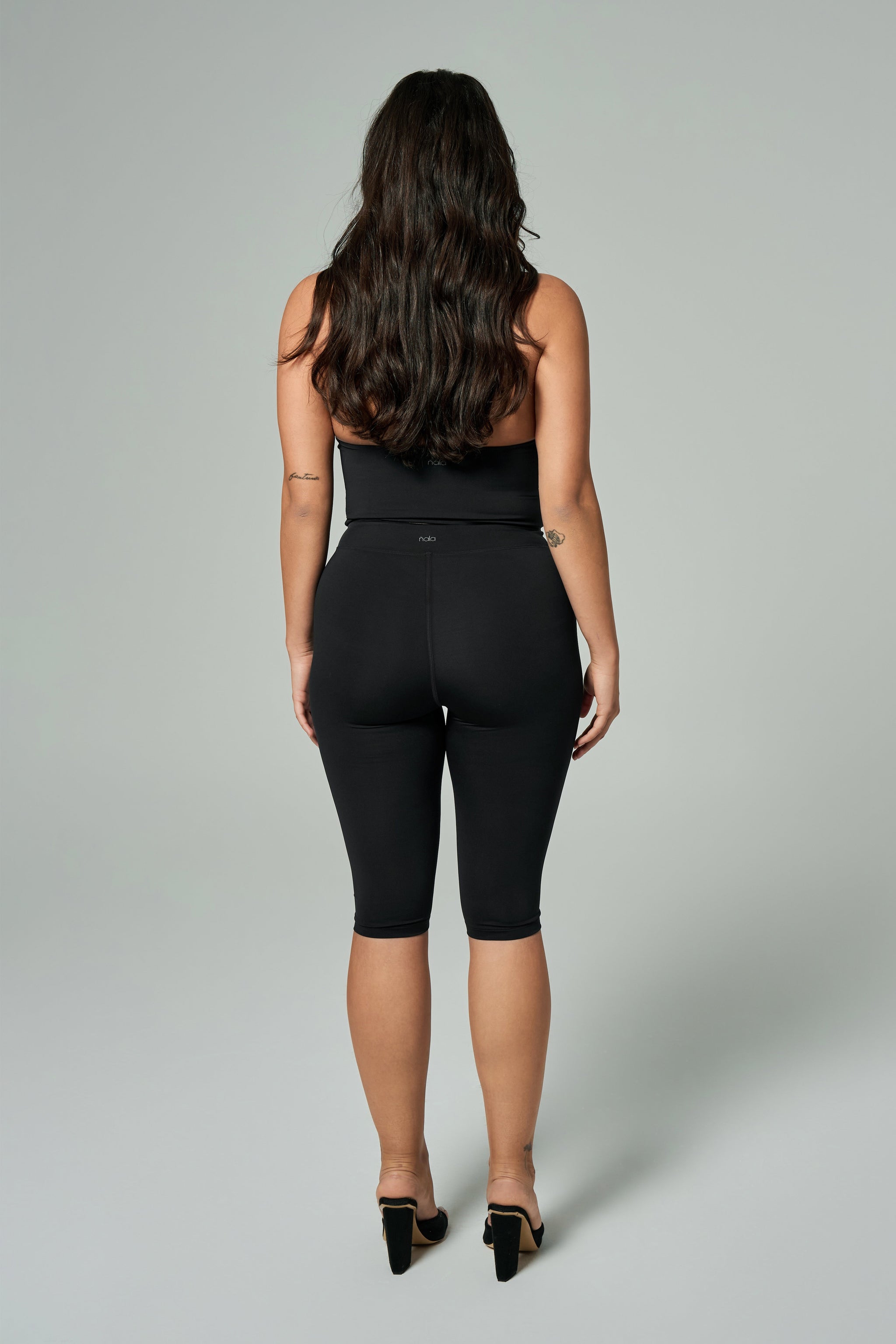 'Audrey' High Waist Capri | Black