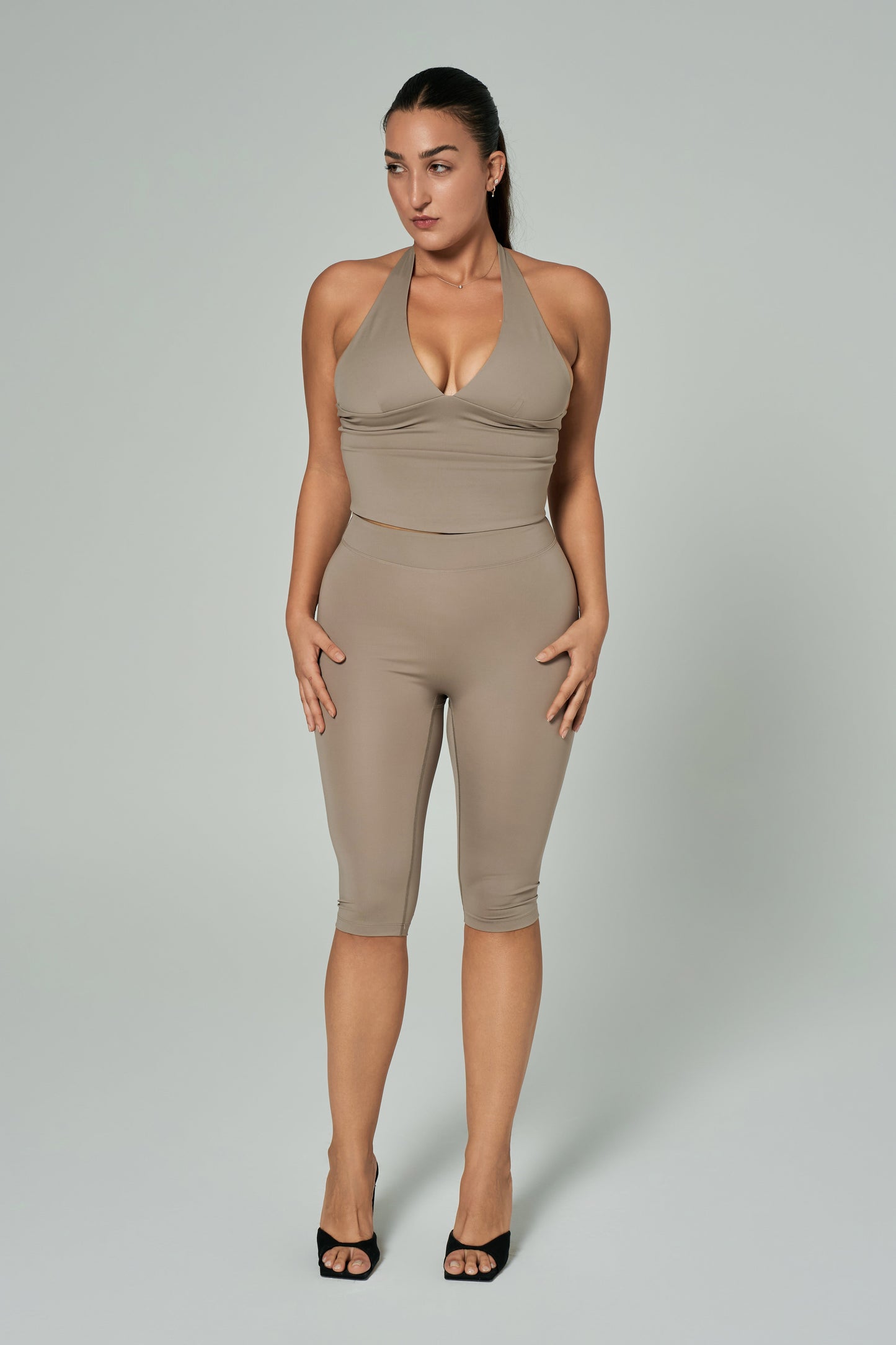 'Audrey' High Waist Capri | Mink